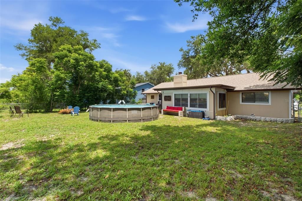 For Sale: $275,000 (3 beds, 2 baths, 1521 Square Feet)