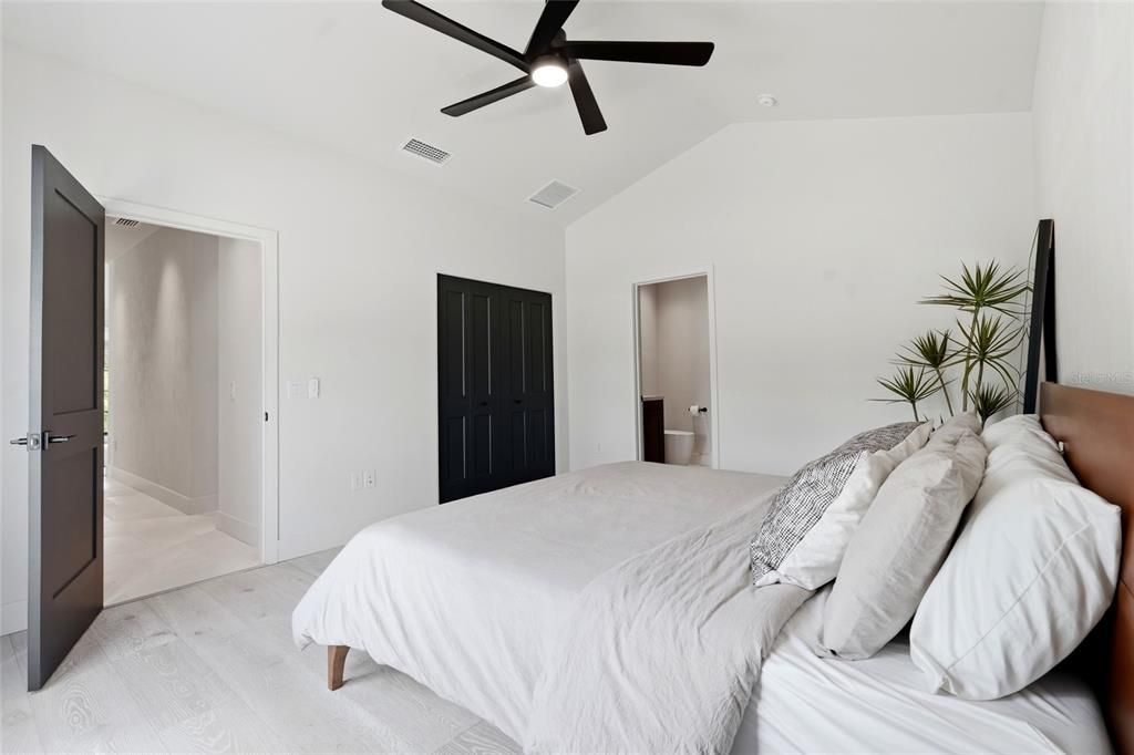 En Venta: $950,000 (4 camas, 3 baños, 3137 Pies cuadrados)