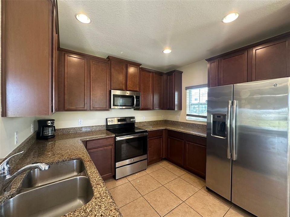En Renta: $1,899 (3 camas, 2 baños, 1646 Pies cuadrados)