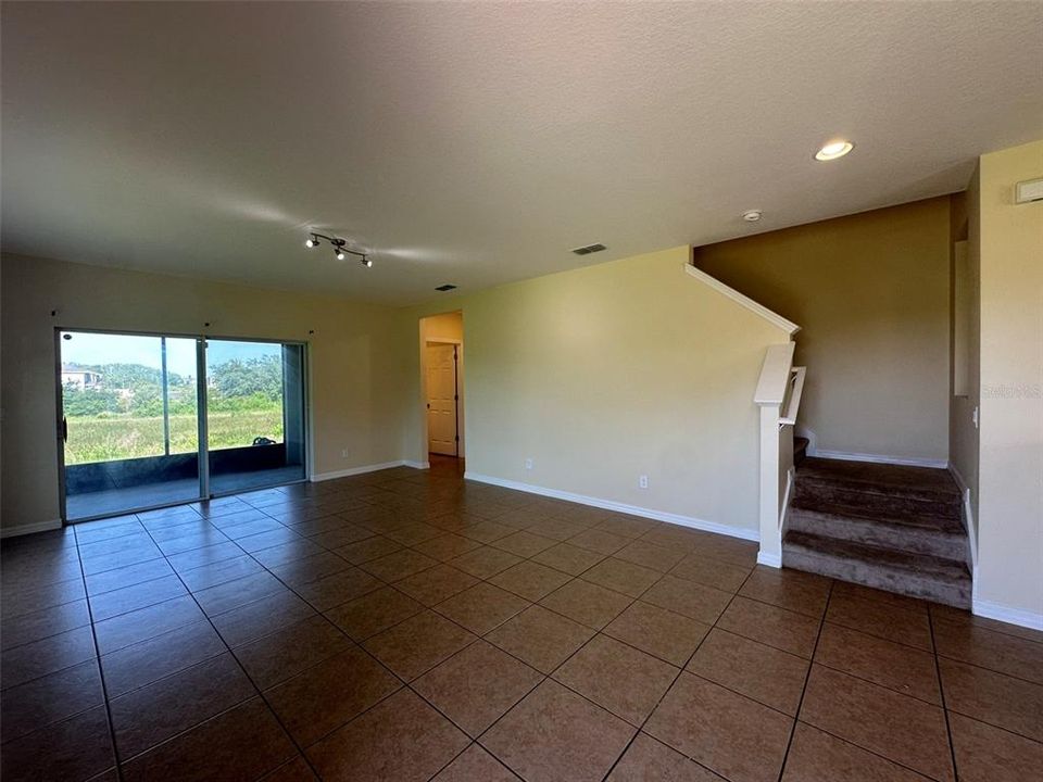 En Renta: $1,899 (3 camas, 2 baños, 1646 Pies cuadrados)