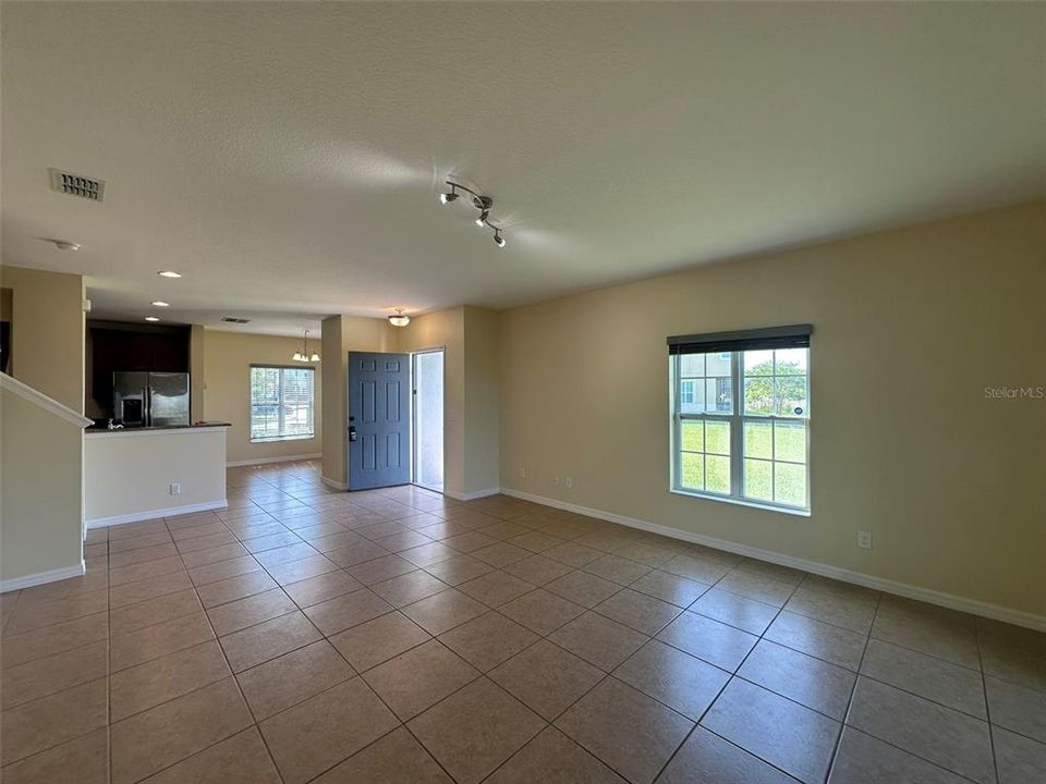 En Renta: $1,899 (3 camas, 2 baños, 1646 Pies cuadrados)