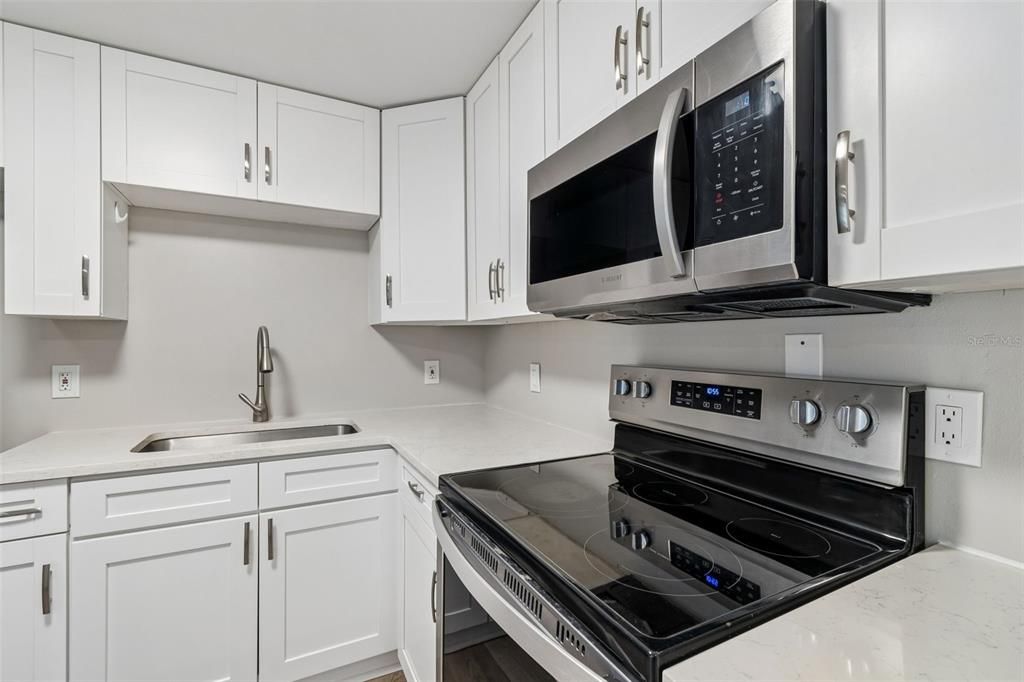 For Sale: $344,000 (3 beds, 1 baths, 1150 Square Feet)