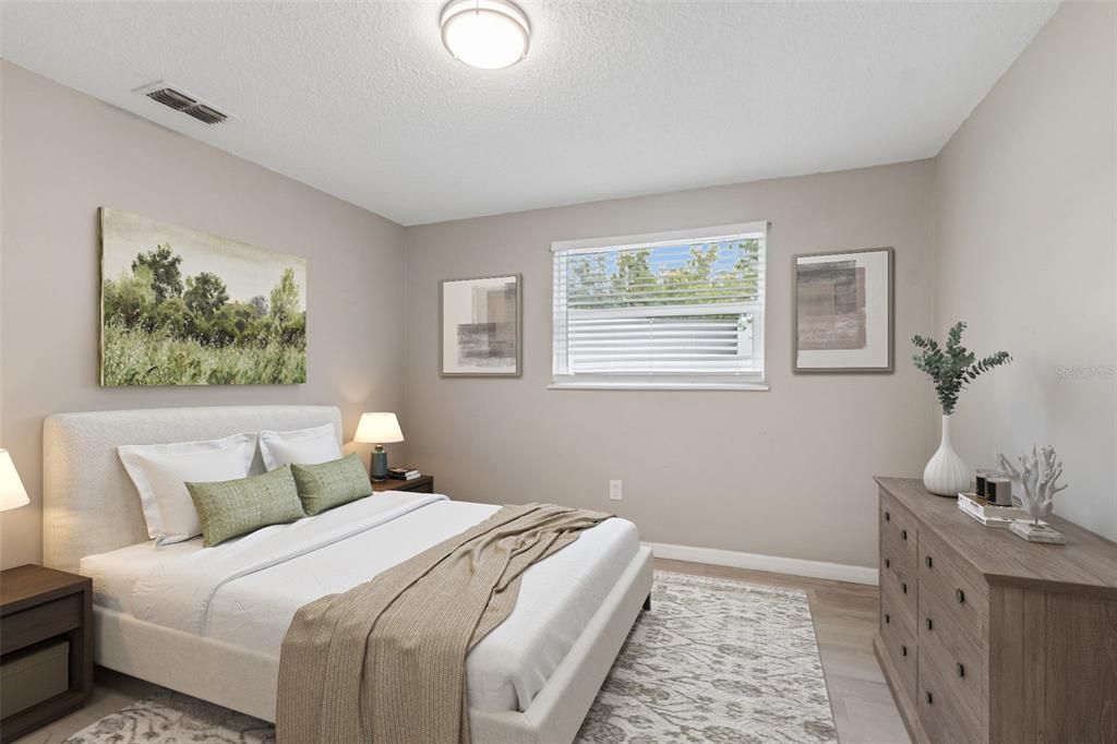 For Sale: $344,000 (3 beds, 1 baths, 1150 Square Feet)