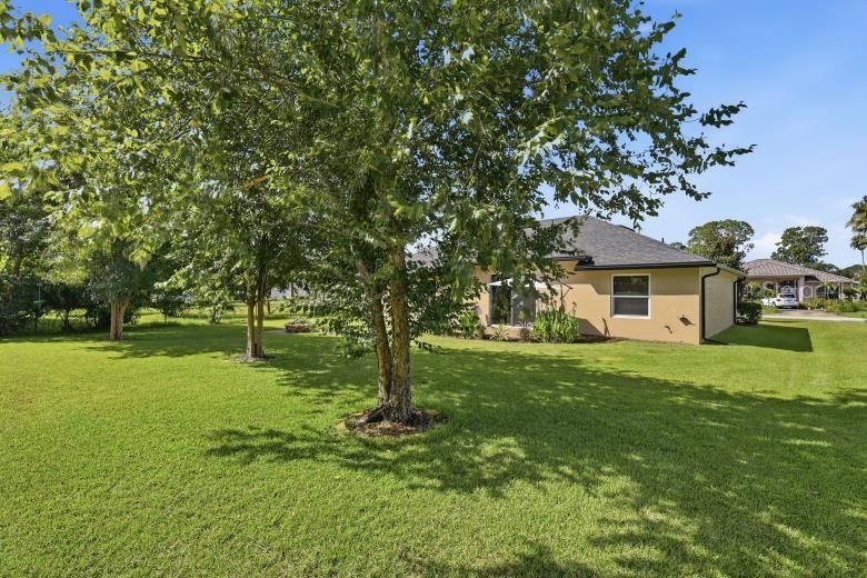 For Sale: $330,000 (3 beds, 2 baths, 1857 Square Feet)