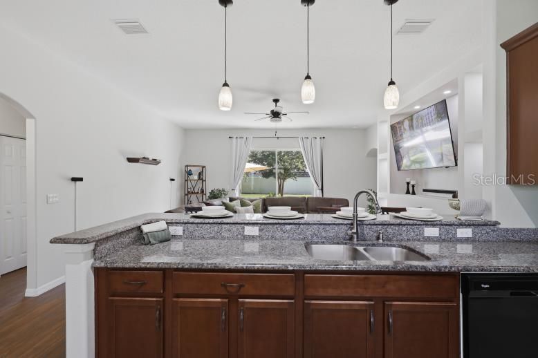 For Sale: $330,000 (3 beds, 2 baths, 1857 Square Feet)