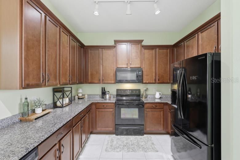 For Sale: $330,000 (3 beds, 2 baths, 1857 Square Feet)