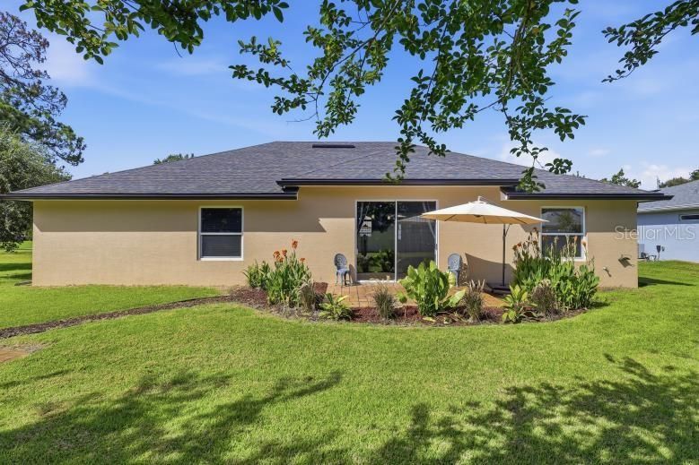 For Sale: $330,000 (3 beds, 2 baths, 1857 Square Feet)