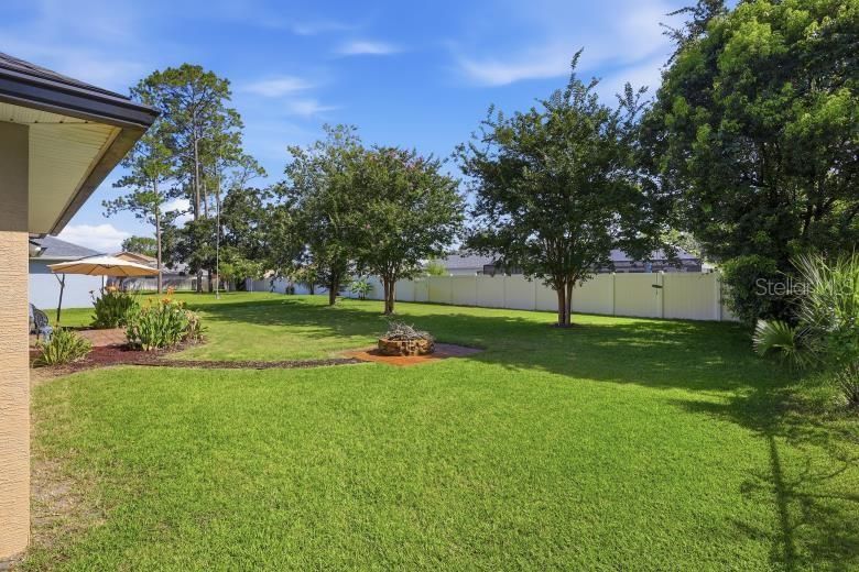 For Sale: $330,000 (3 beds, 2 baths, 1857 Square Feet)