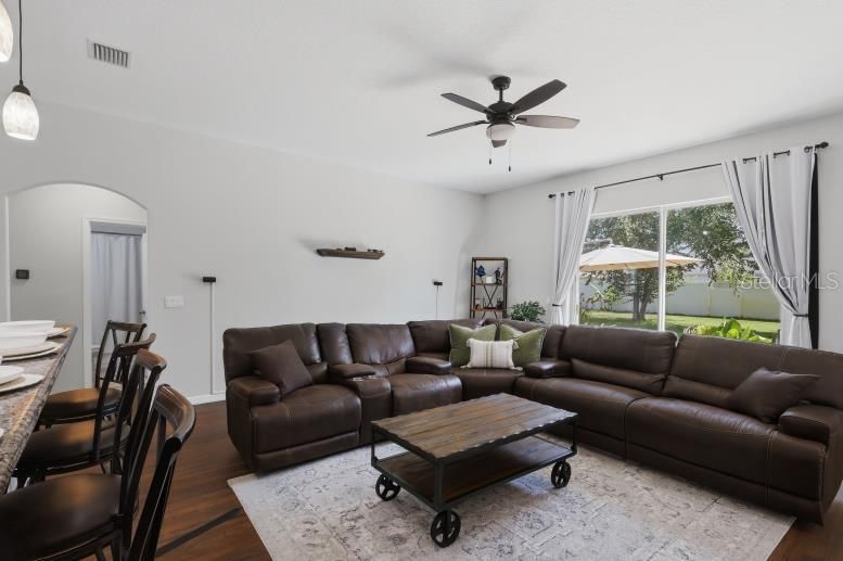 For Sale: $330,000 (3 beds, 2 baths, 1857 Square Feet)