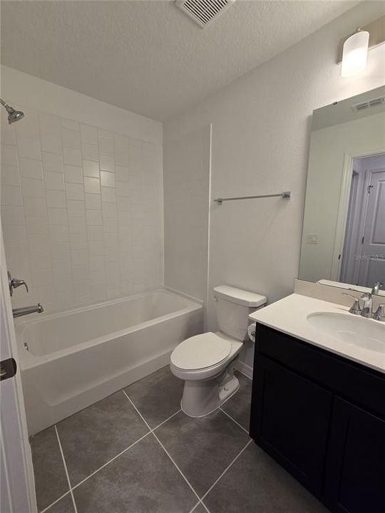 For Rent: $2,350 (2 beds, 2 baths, 1195 Square Feet)