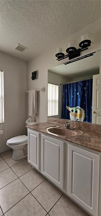 Active With Contract: $2,200 (3 beds, 2 baths, 1554 Square Feet)