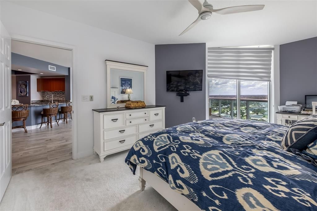 En Venta: $379,900 (2 camas, 2 baños, 1860 Pies cuadrados)