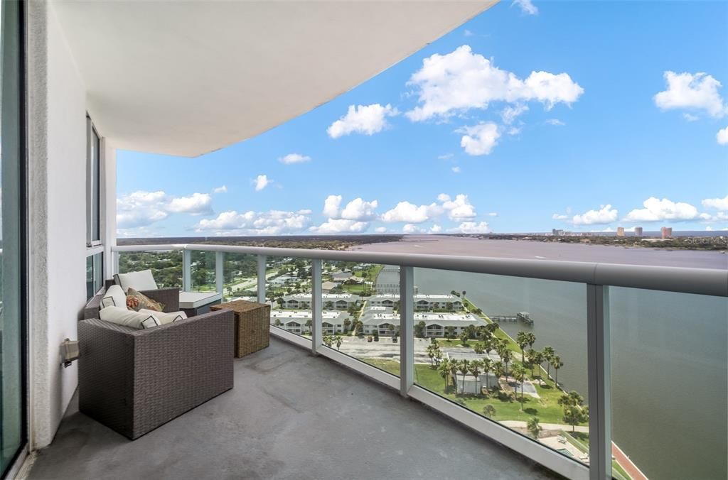 En Venta: $379,900 (2 camas, 2 baños, 1860 Pies cuadrados)