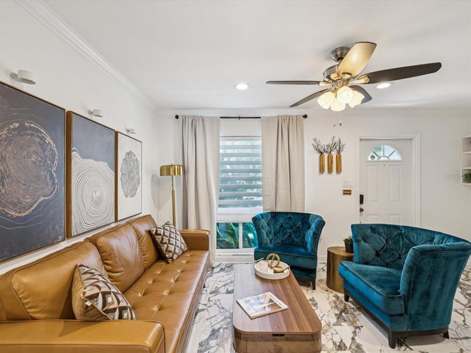 En Venta: $259,900 (2 camas, 1 baños, 1030 Pies cuadrados)