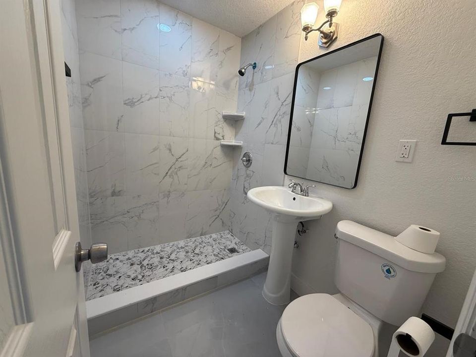 На продажу: $445,000 (4 спален, 3 ванн, 1594 Квадратных фут)