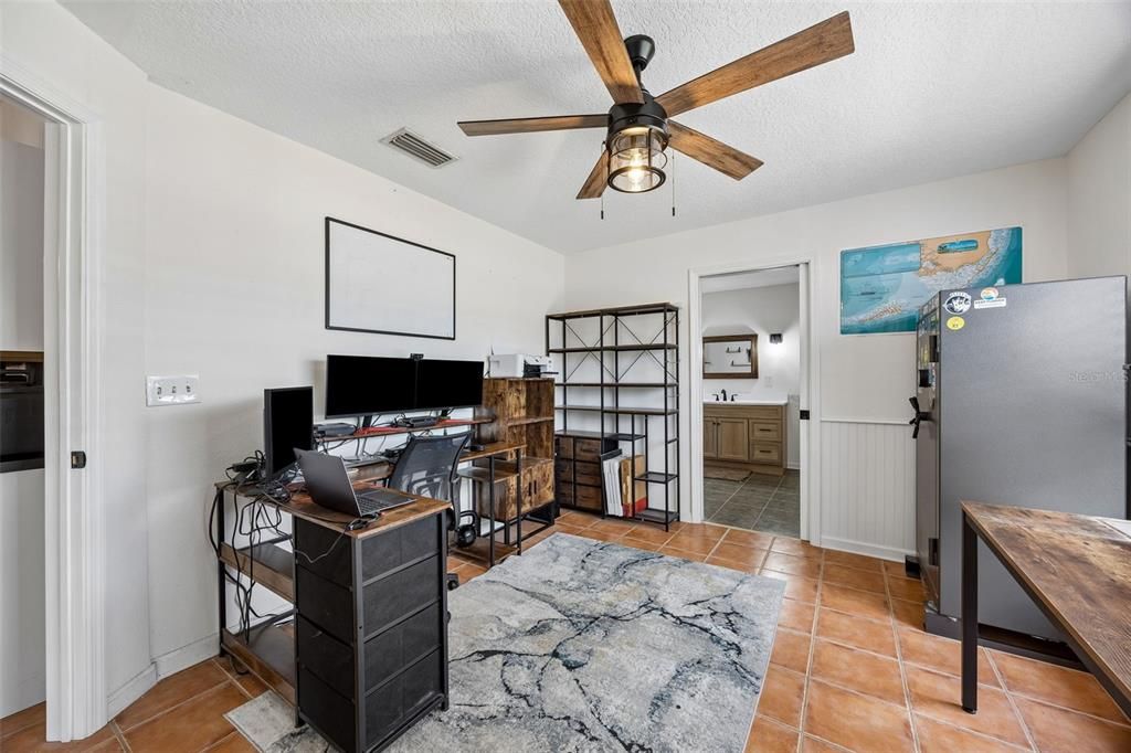For Sale: $500,000 (3 beds, 2 baths, 2540 Square Feet)