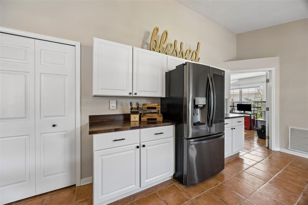For Sale: $500,000 (3 beds, 2 baths, 2540 Square Feet)