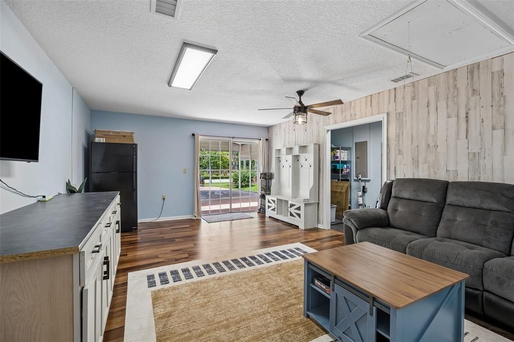 For Sale: $500,000 (3 beds, 2 baths, 2540 Square Feet)
