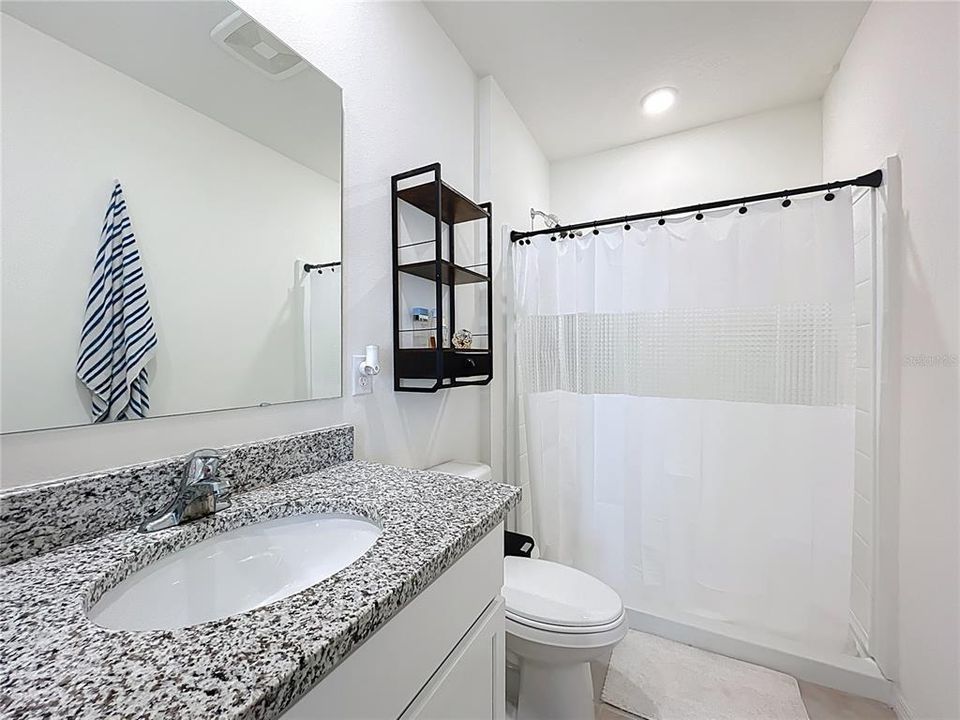En Venta: $300,000 (3 camas, 2 baños, 1660 Pies cuadrados)