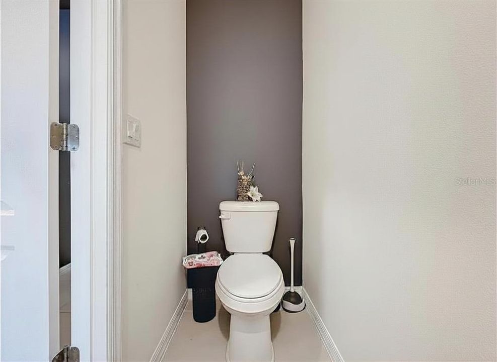 En Venta: $300,000 (3 camas, 2 baños, 1660 Pies cuadrados)