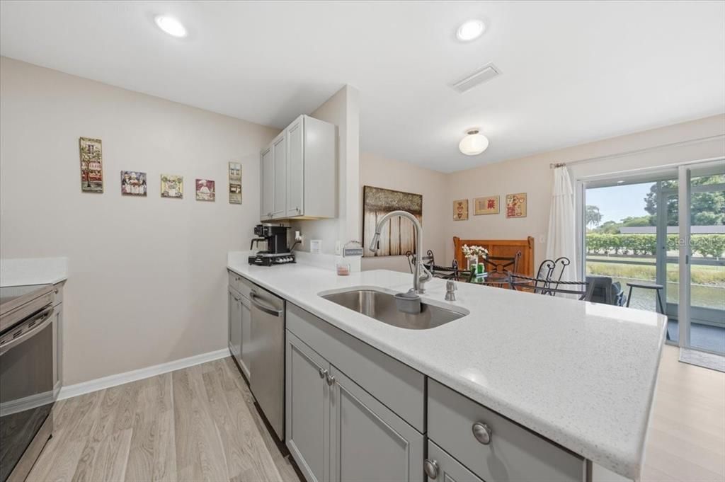 For Sale: $242,000 (2 beds, 1 baths, 1102 Square Feet)