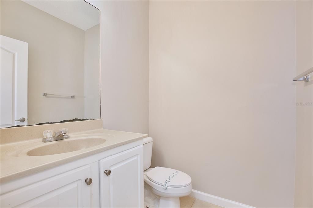 For Sale: $259,000 (2 beds, 2 baths, 1219 Square Feet)