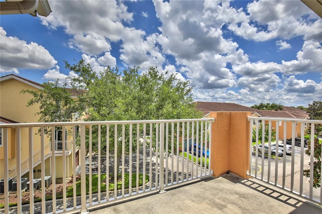 For Sale: $259,000 (2 beds, 2 baths, 1219 Square Feet)