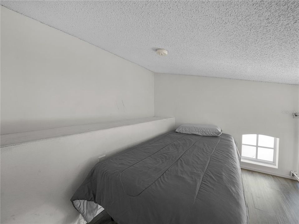 For Sale: $425,900 (3 beds, 2 baths, 1603 Square Feet)