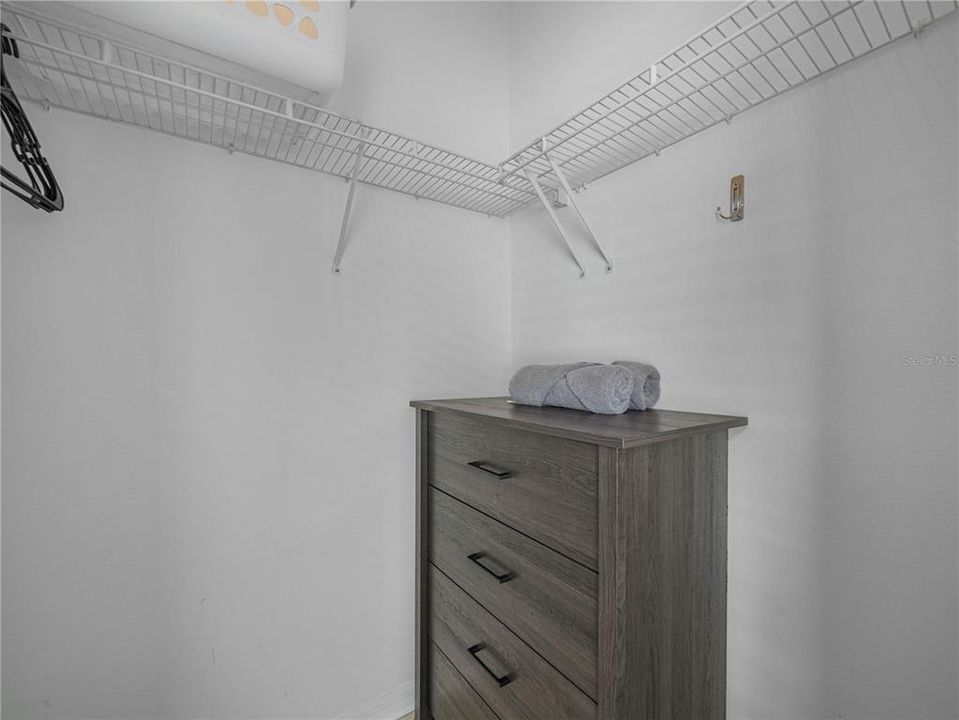 For Sale: $425,900 (3 beds, 2 baths, 1603 Square Feet)
