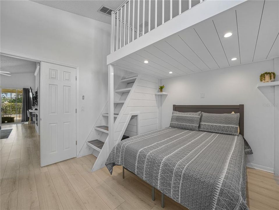 For Sale: $425,900 (3 beds, 2 baths, 1603 Square Feet)