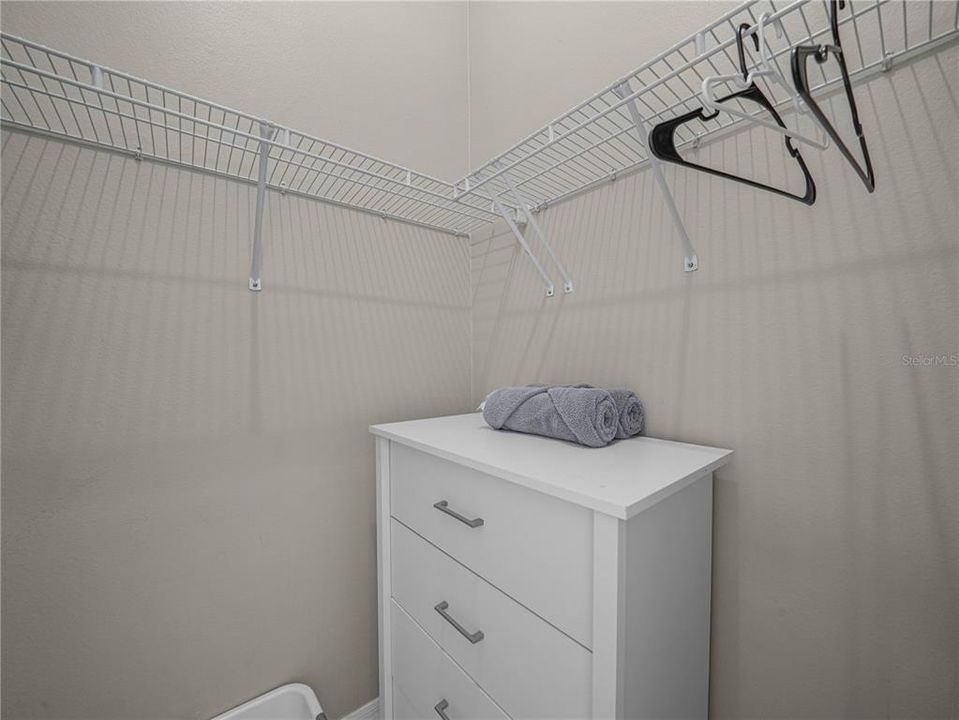 For Sale: $425,900 (3 beds, 2 baths, 1603 Square Feet)