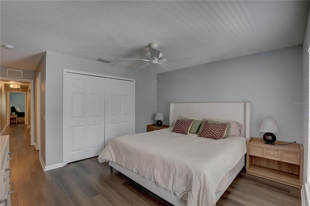 En Venta: $299,900 (3 camas, 2 baños, 1680 Pies cuadrados)