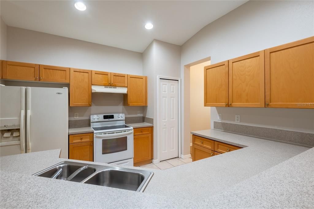 For Sale: $315,000 (3 beds, 2 baths, 1771 Square Feet)