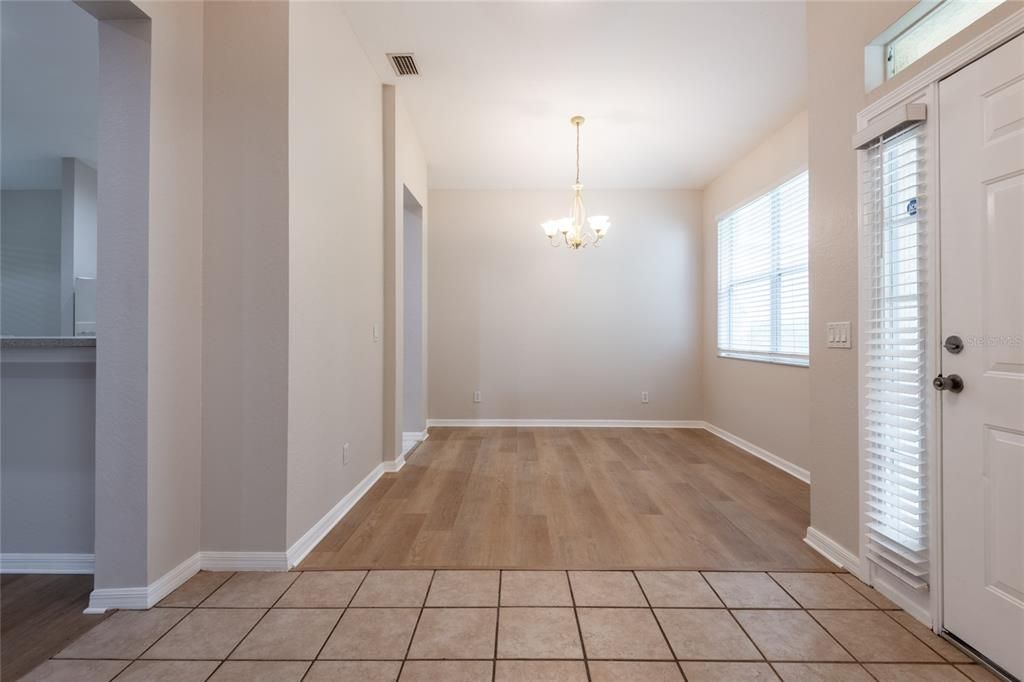 For Sale: $315,000 (3 beds, 2 baths, 1771 Square Feet)