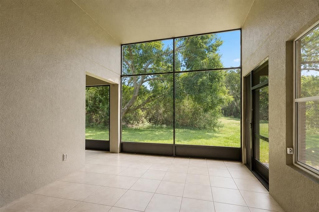 En Venta: $394,999 (3 camas, 3 baños, 2039 Pies cuadrados)