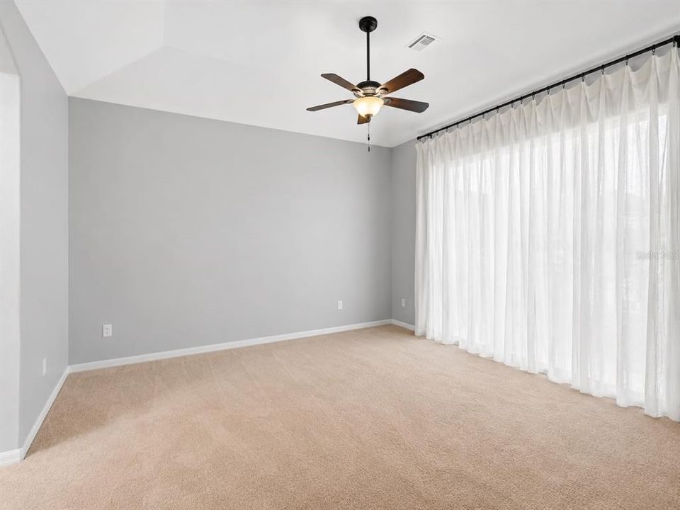 En Venta: $394,999 (3 camas, 3 baños, 2039 Pies cuadrados)