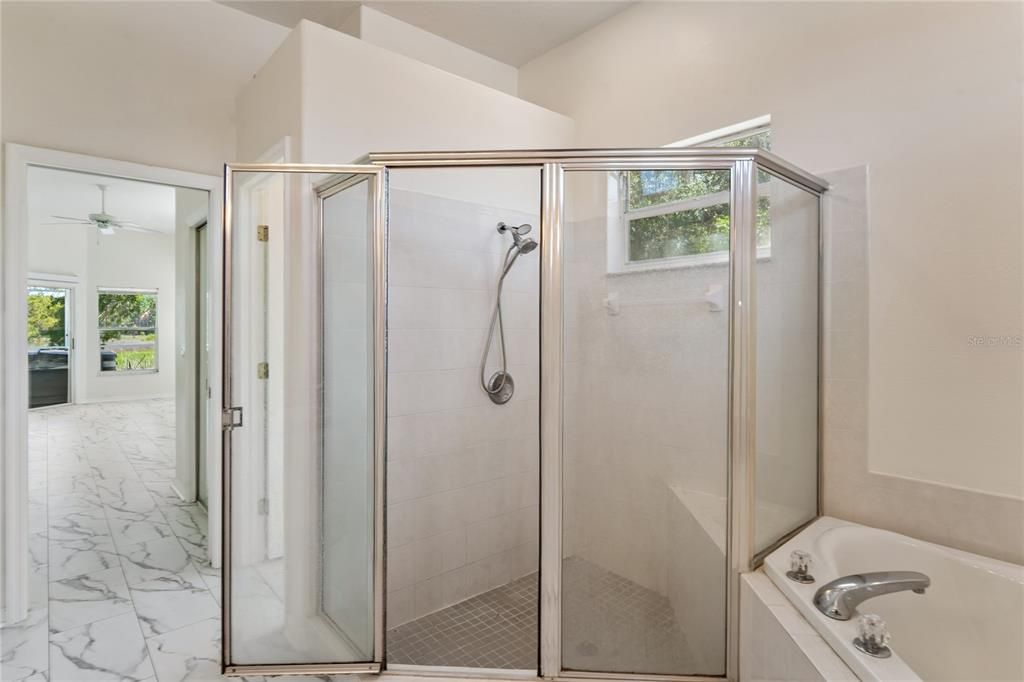 For Sale: $459,000 (4 beds, 3 baths, 2498 Square Feet)