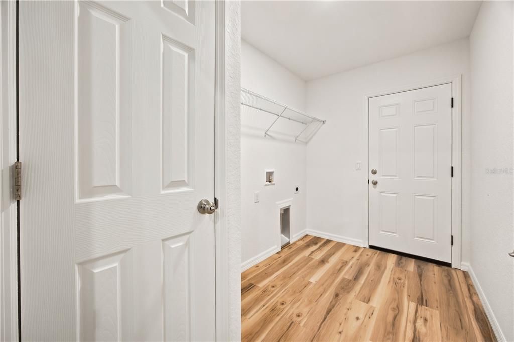 For Sale: $324,000 (3 beds, 2 baths, 1899 Square Feet)