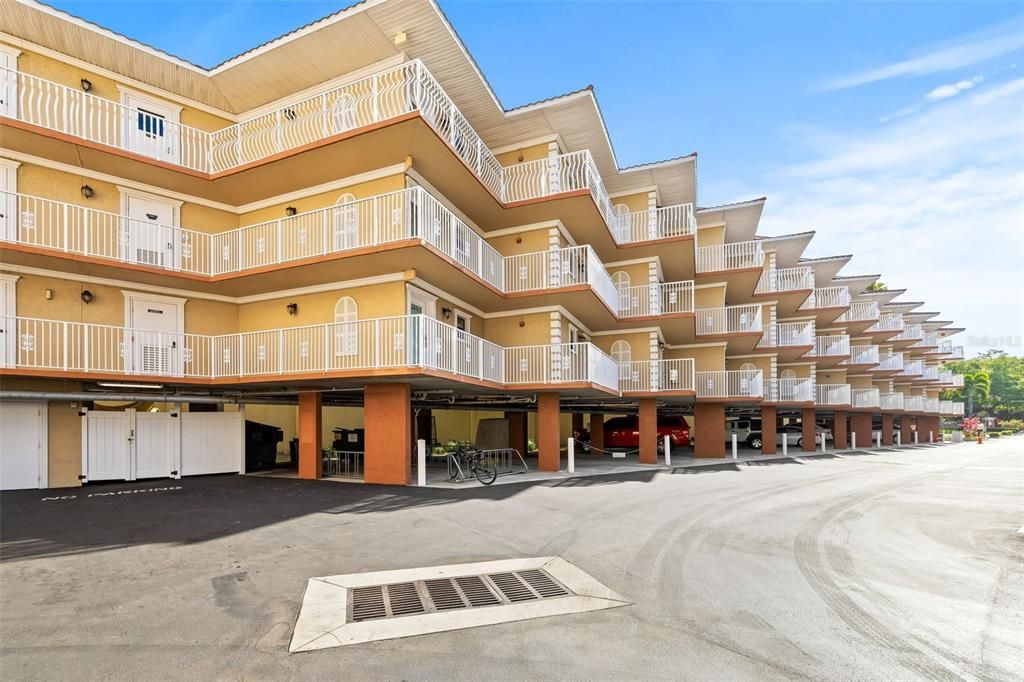 На продажу: $199,999 (1 спален, 1 ванн, 328 Квадратных фут)
