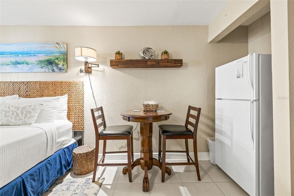 На продажу: $199,999 (1 спален, 1 ванн, 328 Квадратных фут)