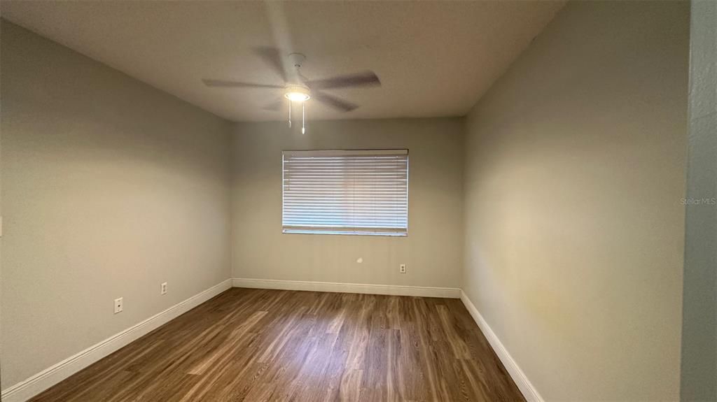 В аренду: $1,300 (1 спален, 1 ванн, 742 Квадратных фут)