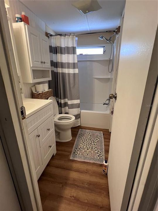 For Sale: $111,999 (2 beds, 2 baths, 840 Square Feet)