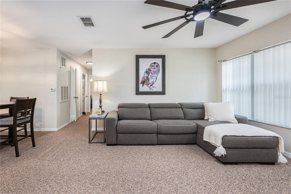 For Sale: $185,000 (3 beds, 2 baths, 1046 Square Feet)