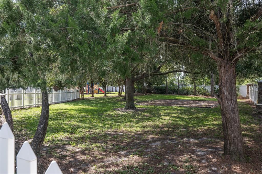 For Sale: $185,000 (3 beds, 2 baths, 1046 Square Feet)