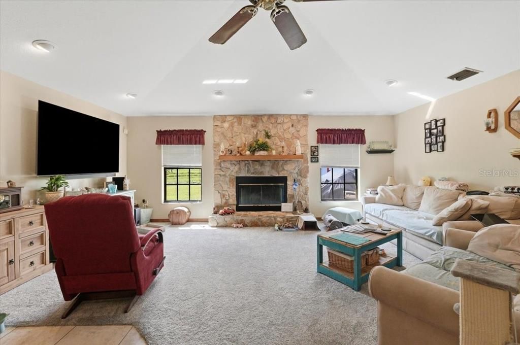 For Sale: $365,000 (3 beds, 2 baths, 2008 Square Feet)