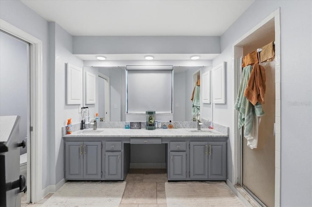 For Sale: $365,000 (3 beds, 2 baths, 2008 Square Feet)