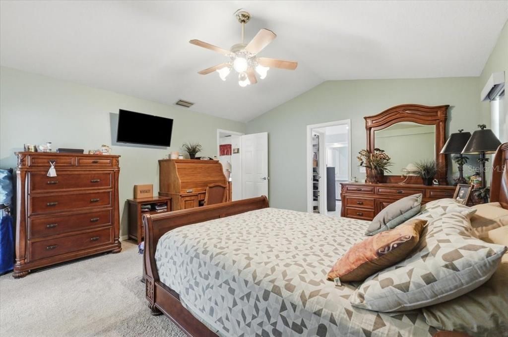 For Sale: $365,000 (3 beds, 2 baths, 2008 Square Feet)