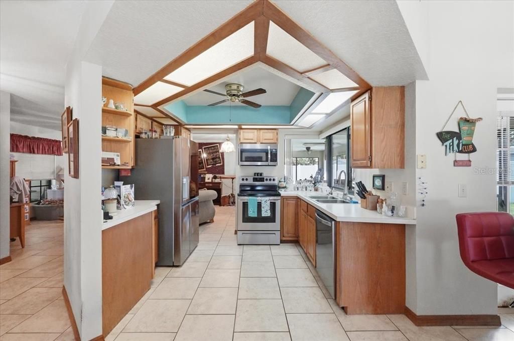 For Sale: $365,000 (3 beds, 2 baths, 2008 Square Feet)