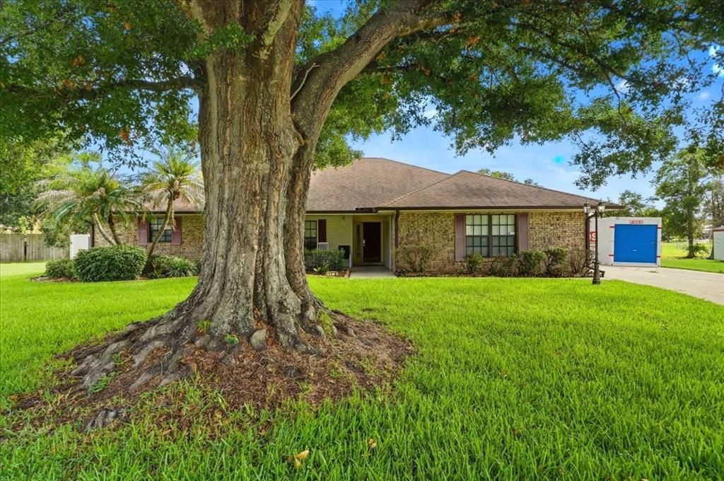 For Sale: $365,000 (3 beds, 2 baths, 2008 Square Feet)