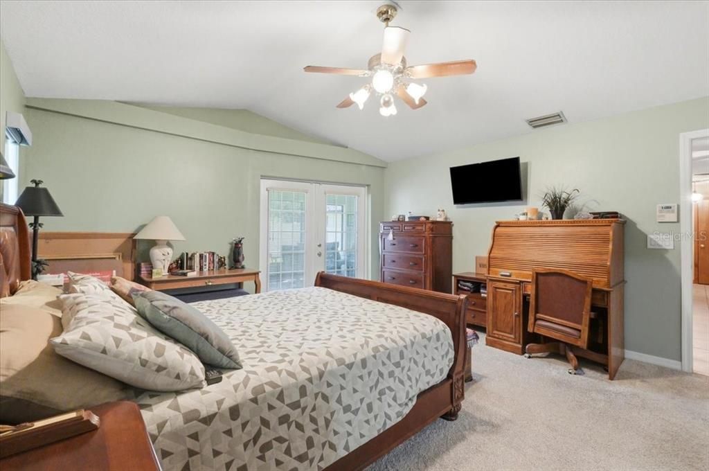 For Sale: $365,000 (3 beds, 2 baths, 2008 Square Feet)